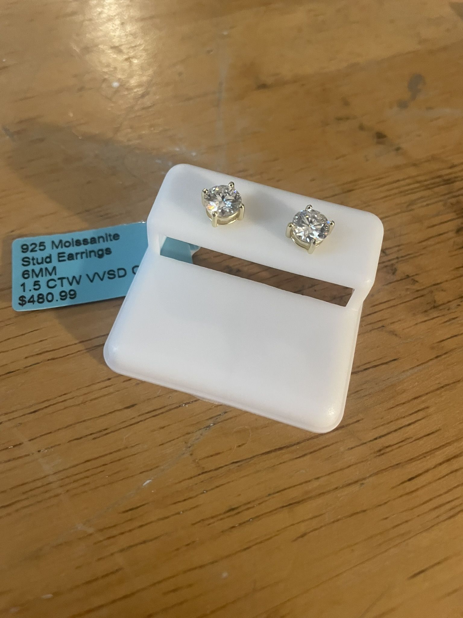 Brand New 925 Moissanite Stud Earrings 6mm 1.5 Ct For 300$