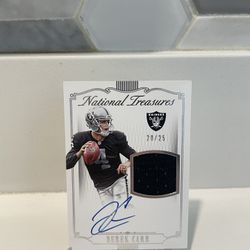 Derek Carr 2015 National Treasure Jersey/ on Card Auto 20/25. Unrated 