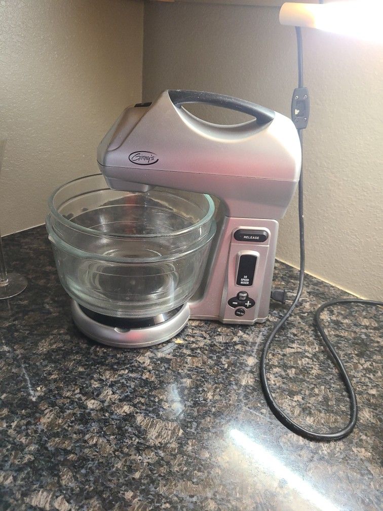 Ginny's Electric Rotating Mixer 