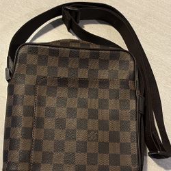 Louis Vuitton Purse