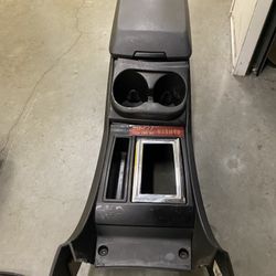 07 Dodge Charger Center Console 