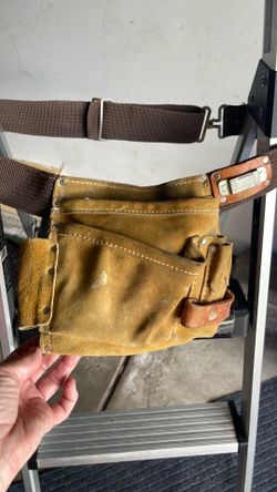 tool belt with pouch