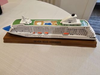 Regent Seven Seas Voyager Cruise Ship Model