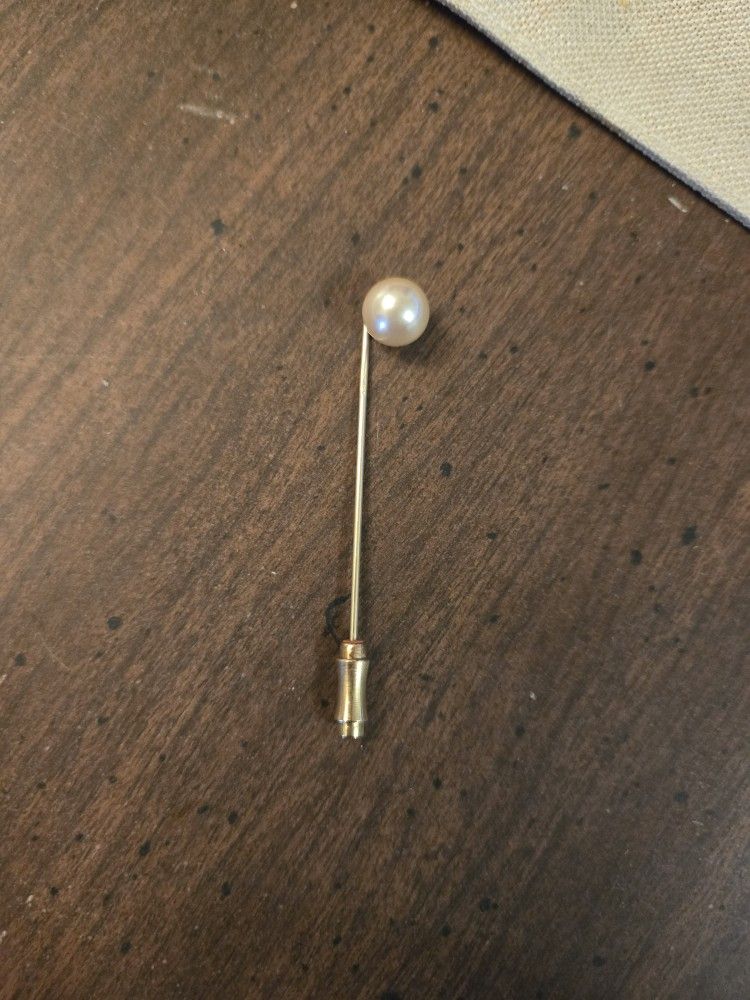 Antique Pearl & Gold Stick Pin