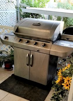 Char-Broil Gas Grill Includes Tank