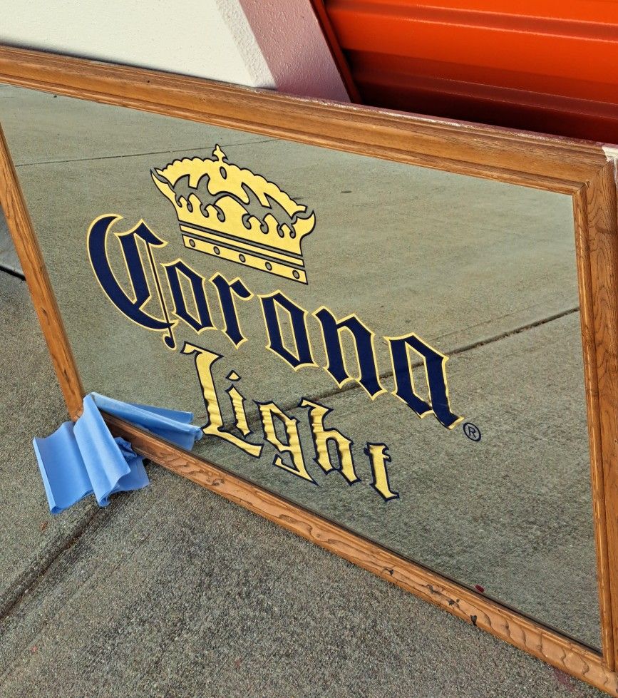 SUPER LARGE AND CLEAN** CORONA LIGHT BEER MIRROR** 52\