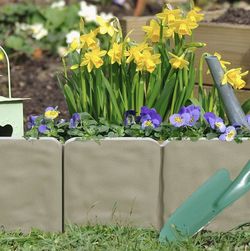 Garden Border-Decorative Flower Bed Edging On for Landscaping-Stone Trim, 10 Piece Set Outdoor Lawn Stakes