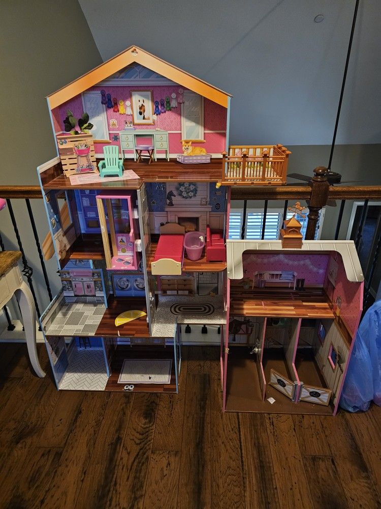 Doll House