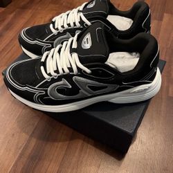 Dior B30 Black And White Size 11