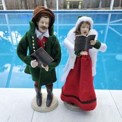 Victorian Singing Carollers