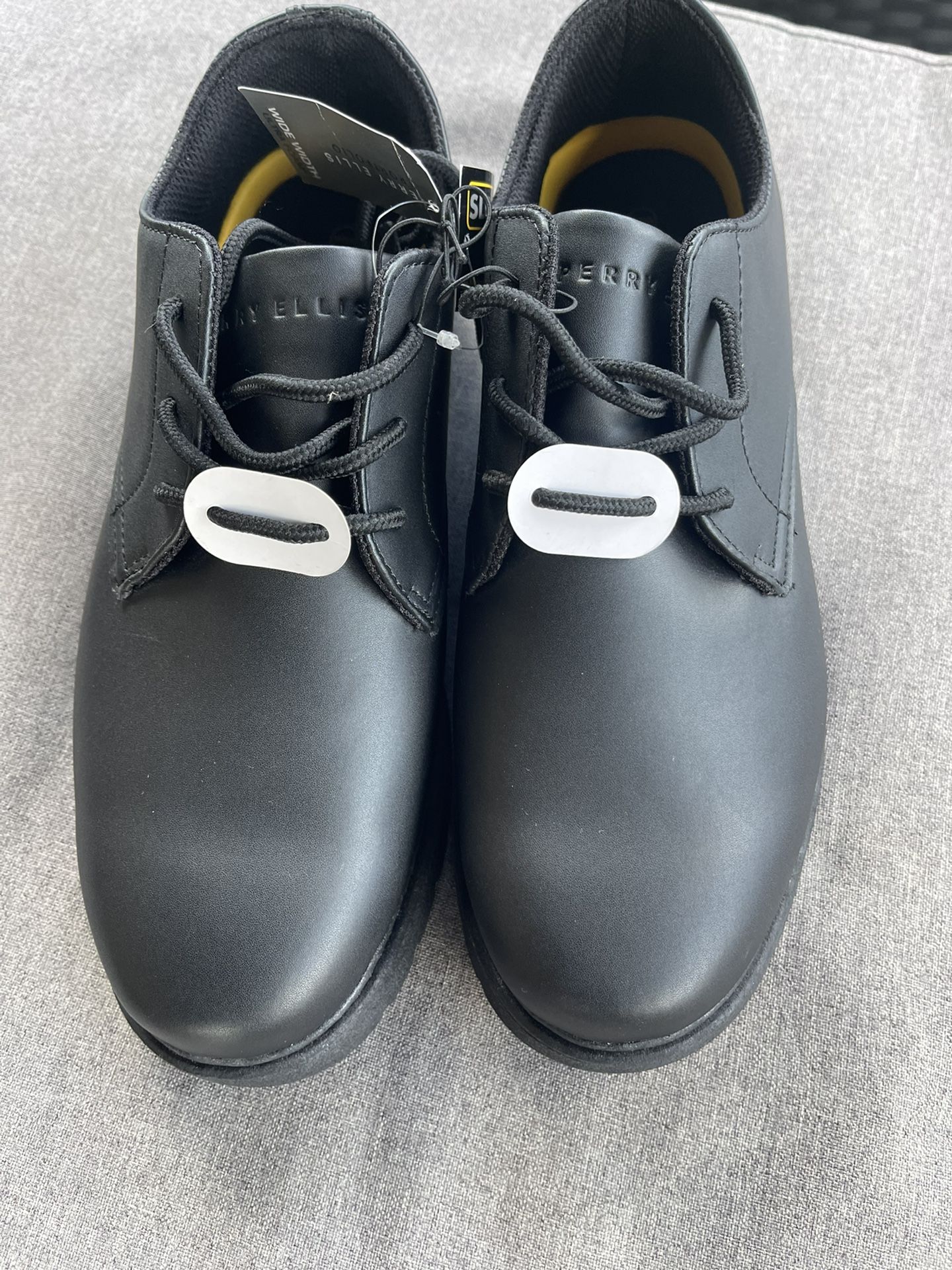 Perry Ellis Portfolio Men's Black Wide Width Slip Guard Shoes Size 10