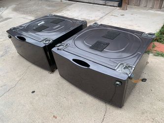 Laundry Pedestal with Storage (29”)