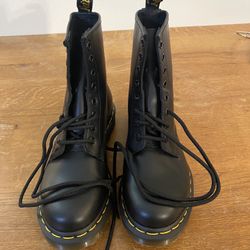 Dr Martens 1460 Women’s Napa Leather Lace Up Boots