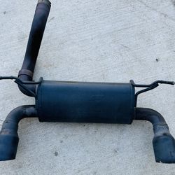 Jeep Wrangler JL 18-25 Magnaflow Street Muffler Axle Back Exhaust System with Black Tips