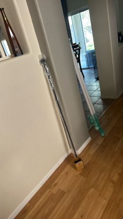 Curtain rod