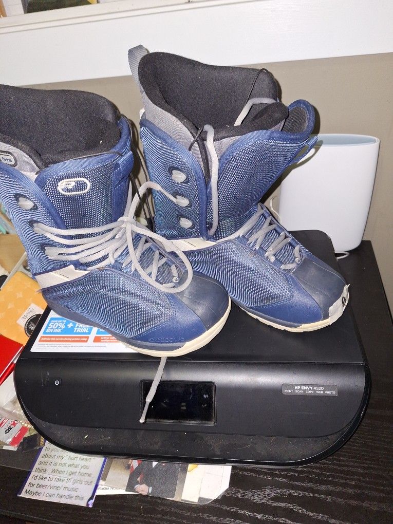 New Ride Snowboard Boots Us 8