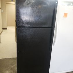 GE Black Top Freezer Fridge 17cf Apt Size