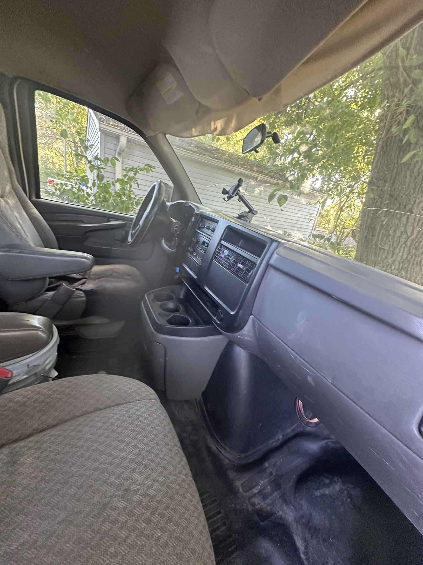 Chevrolet Van  (contact info removed)