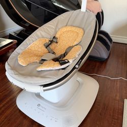 4moms Mamaroo Baby Swing