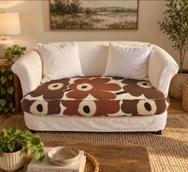 Modern love seat sofa