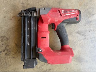 Milwaukee M18 18-Gauge Brad Nailer (Tool Only) – Model 2740-20