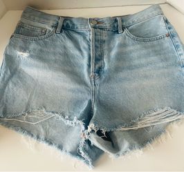 Express Ladies Denim Blue Jean Shorts Size 10 Frayed Hem Casual High Rise
