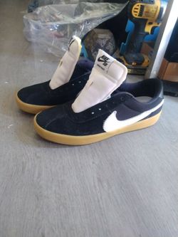 Black and white Nike SB mens shoes sz 9