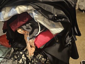 20lb Bag Full Of Women's Clothes