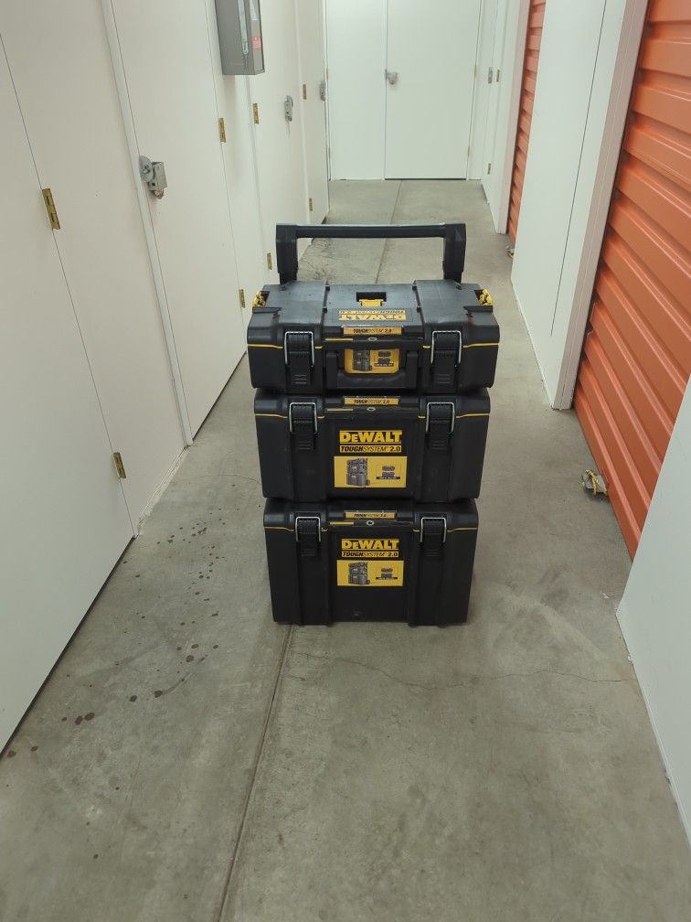 Roll Away Dewalt Toolbox