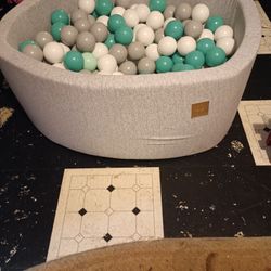 Meow Baby Ball Pit +195balls