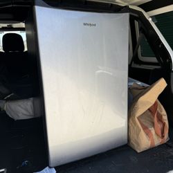 Mini Fridge With Freezer