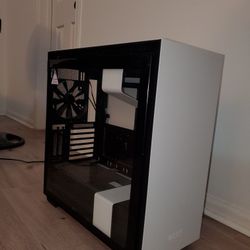 NZXT H710 Mid-tower ATX Case