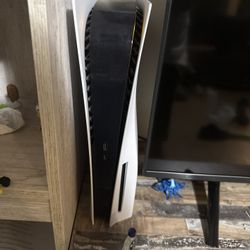 ps5 come with controller and spiderman 2 game