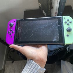 Nintendo Switch 