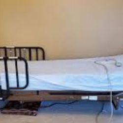 VERY CLEAN HOSPITAL/MEDICAL BED.  FREE DELIVERY!
