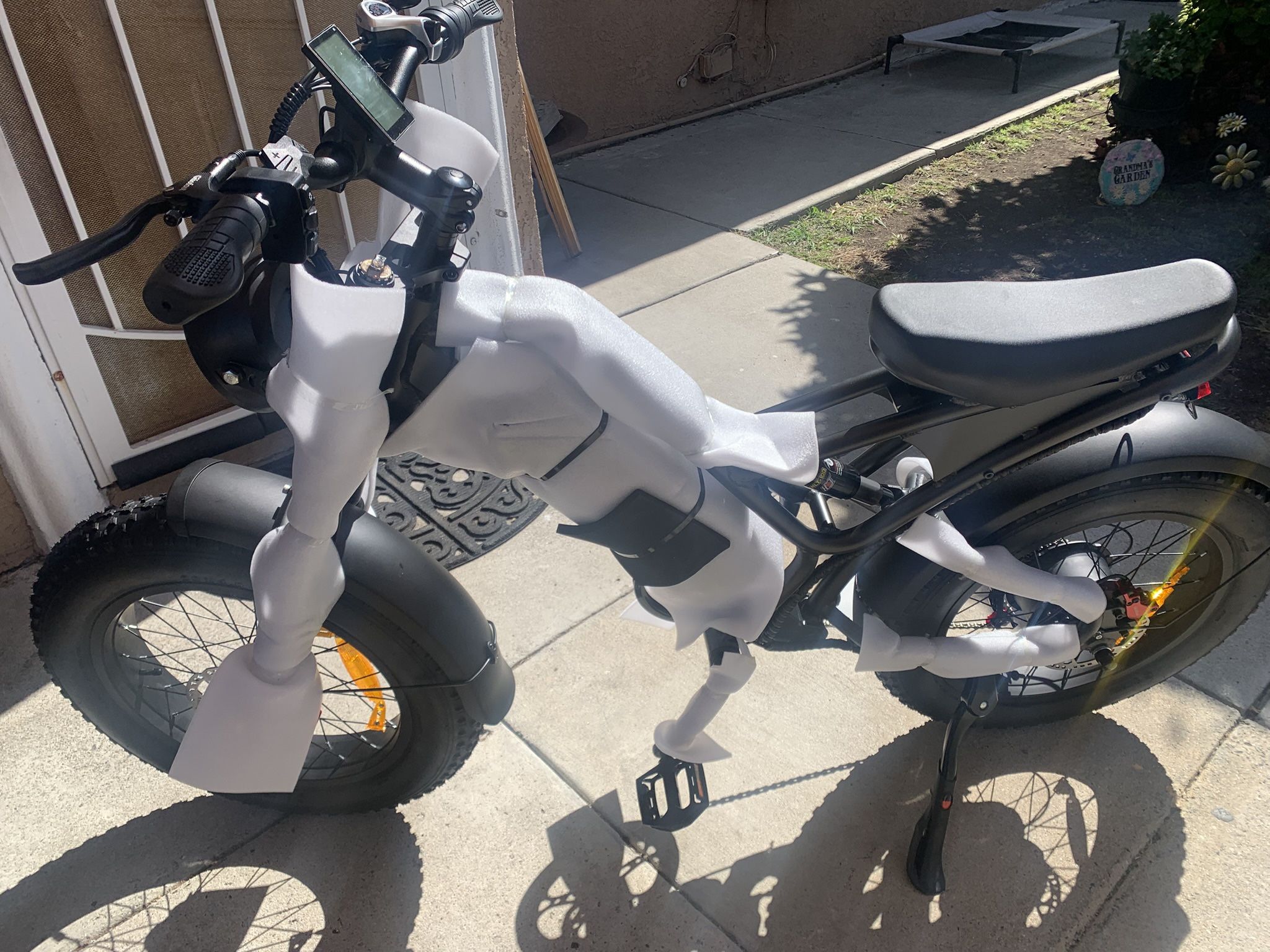  NEW AILIFE ELECTRIC BIKE