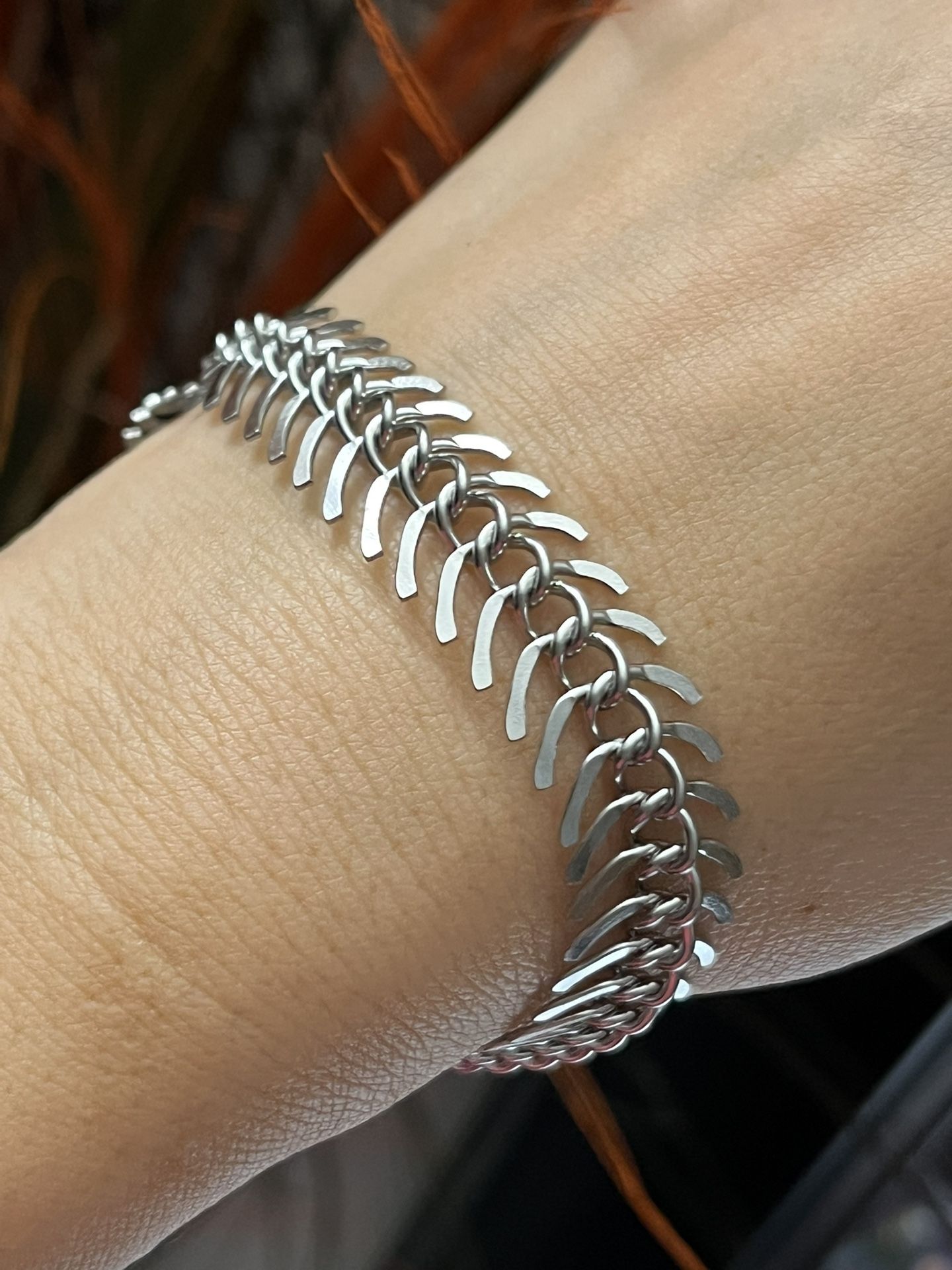 Unsex chunky silver centipede bracelet