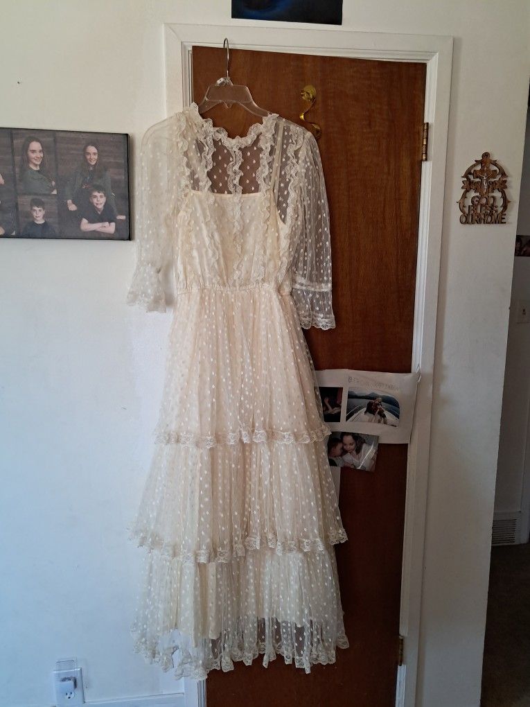 Gunne Sax Wedding Dress