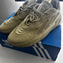 Adidas Ozelia Men’s Size 10.5