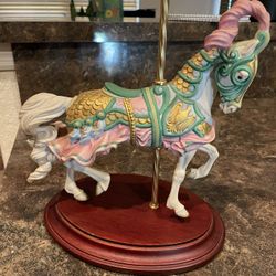 Galant Steed By Lynn Lupetti 1990