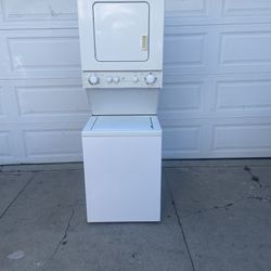 Estakable Washer And Gas Dryer 24 Inches