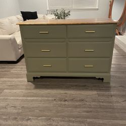 Sage Green Solid Wood Dresser Set