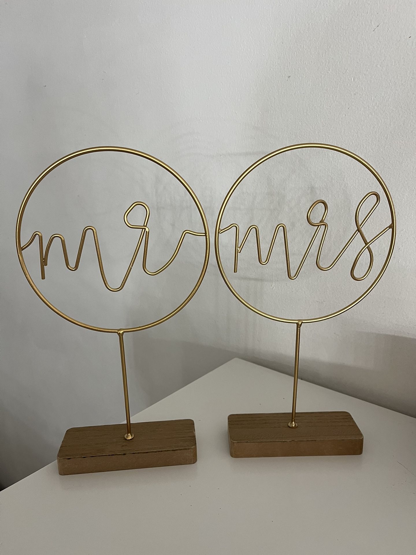 Wedding Decor - Mr & Mrs Signage. 2 Sets 