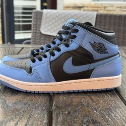 Jordan 1 University Blue Black