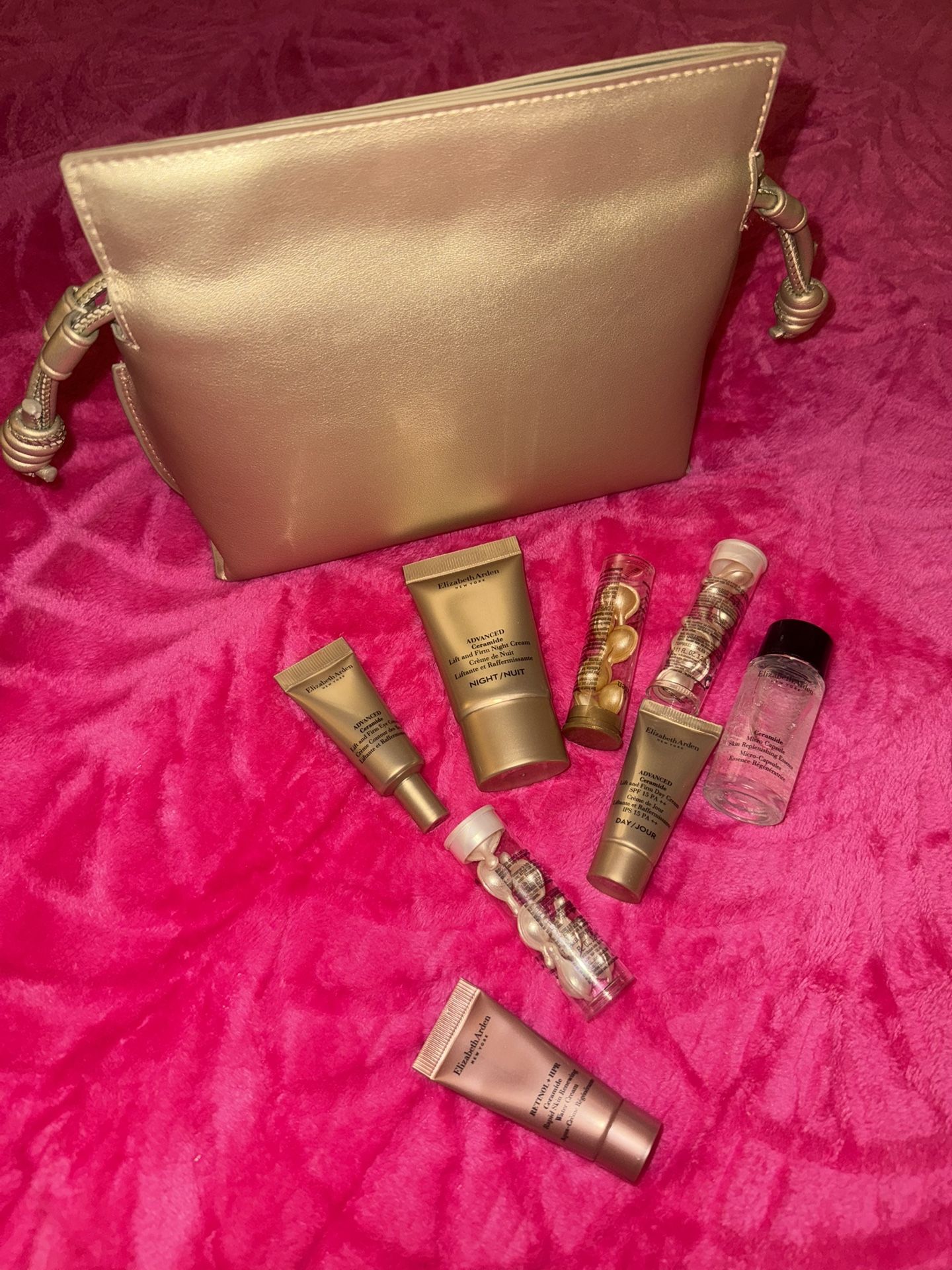 Elizabeth Arden Beauty Bag