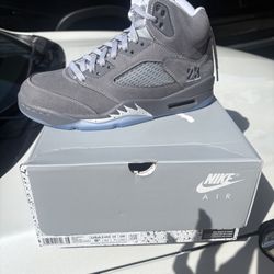 8.5 Men Jordan Wolf 5s