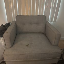 $25 Arm Couch Chair 