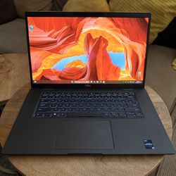 2023 Dell Latitude 7530 laptop 15 inch FHD, 512GB SSD, 16GB DDR5 RAM 