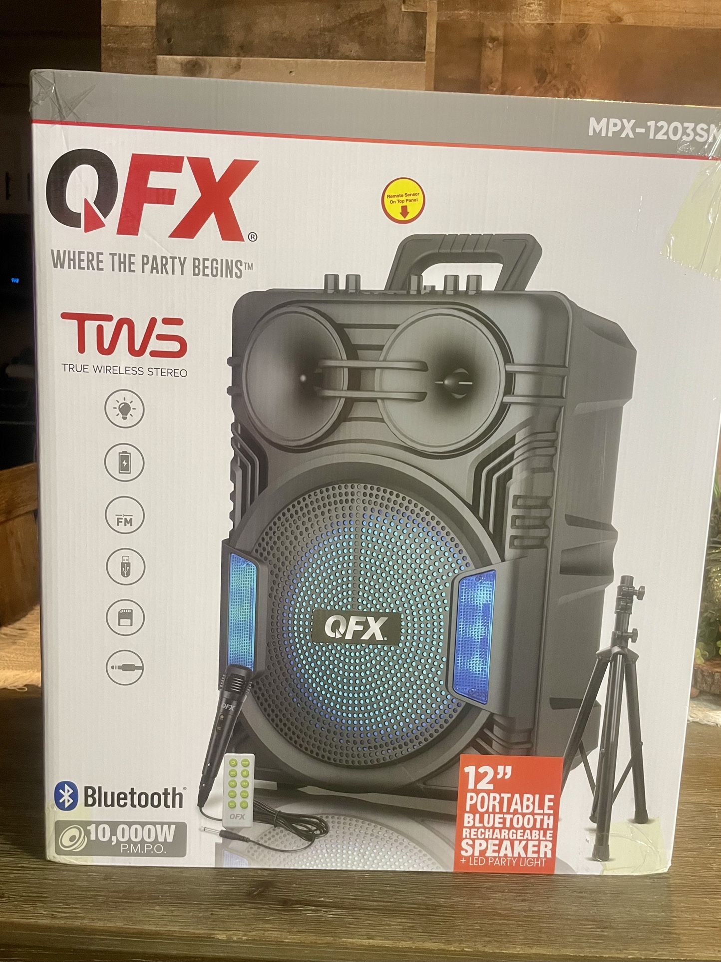 QFX 12” Bluetooth Rechargeable Speaker with Microphone & Stand Included  🔊🎶🎙️🎶🎶 Brand new  