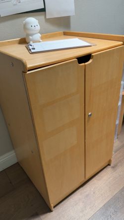 Kaplan cabinet